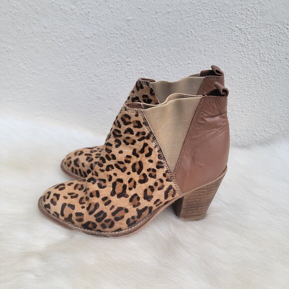 Charles Leopard Leather Booties Sz 5.5  Charles David calf hair boot animal prnt - Picture 4 of 6